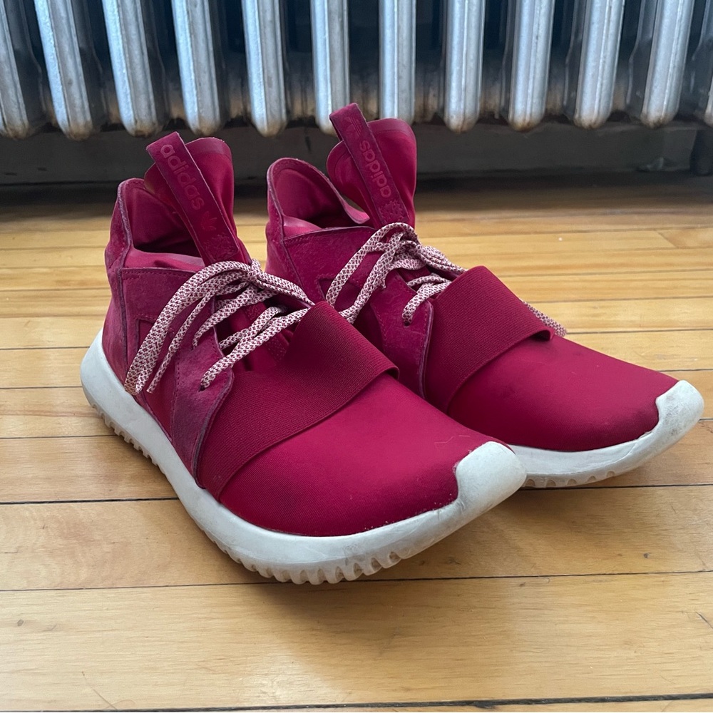 Adidas Tubular Sneakers